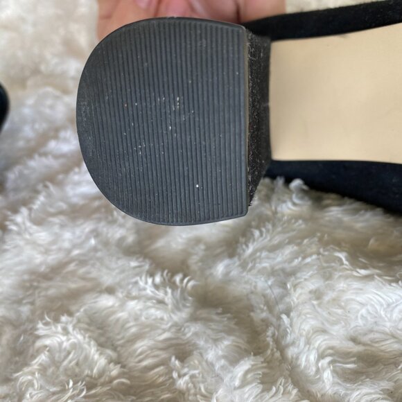 GENTLY USED MICHAEL KORS CAROLINE PUMP CLASSIC BLACK 8 - Picture 6 of 7